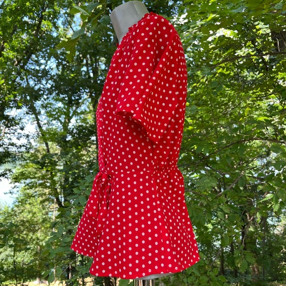 Classic style polka dot vintage feel blouse in excellent condition! Size Large - Picture 3 of 7